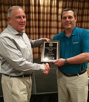 Larry Stoltz Receives Award